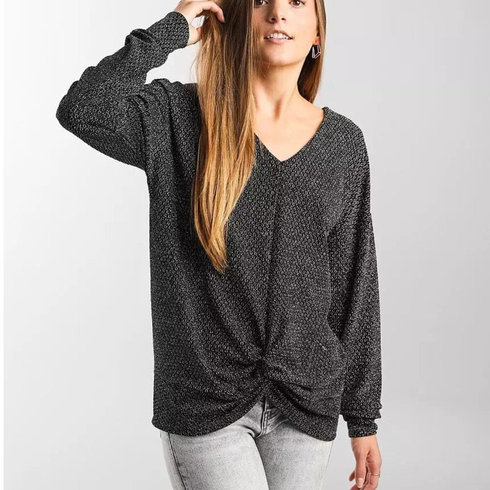 NWT Willow & Root metallic twisted front top